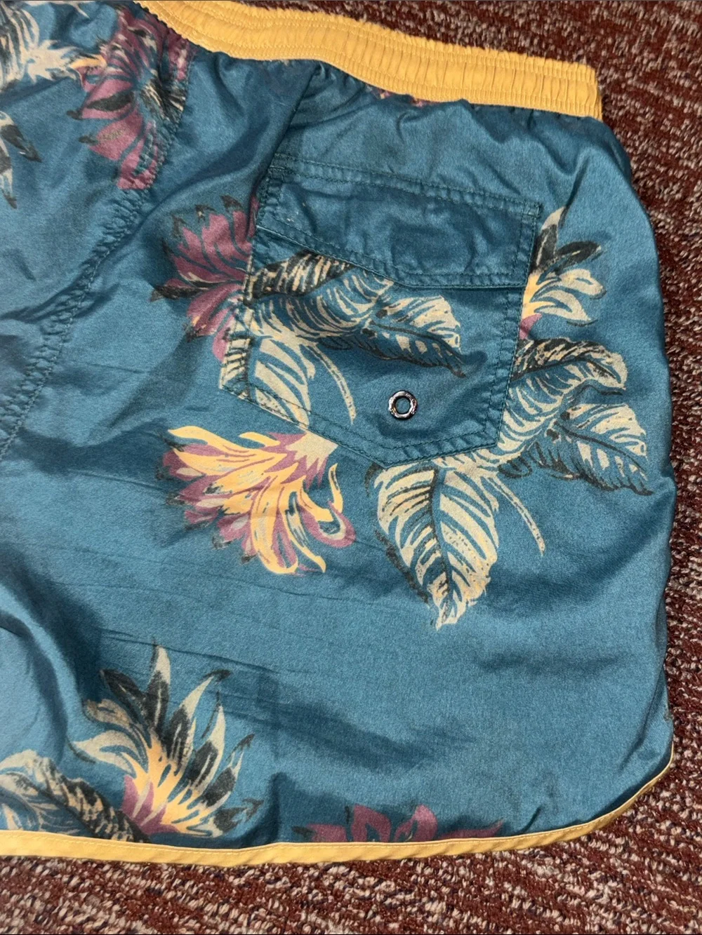 Maamgic 5” swim shorts tropical print chartreuse trim floral print beach XL